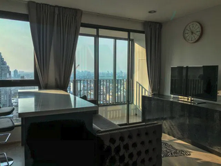 For rent 2 bedrooms condo in Ratchathewi, Bangkok