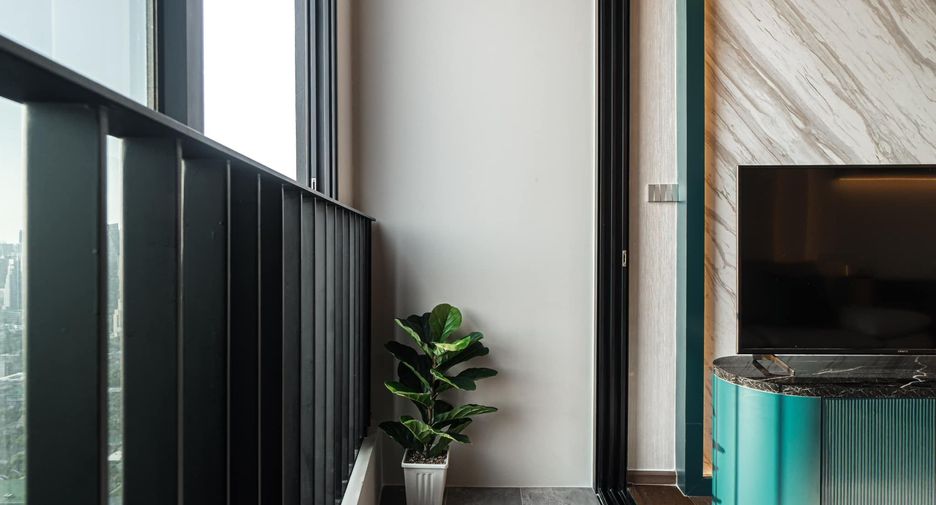 For rent 1 bed condo in Khlong Toei, Bangkok