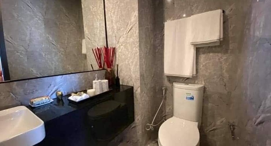 For rent 1 bed condo in Khlong Toei, Bangkok