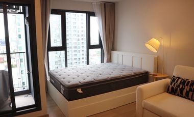 Condo en alquiler de 1 habitaciones en Phra Khanong, Bangkok