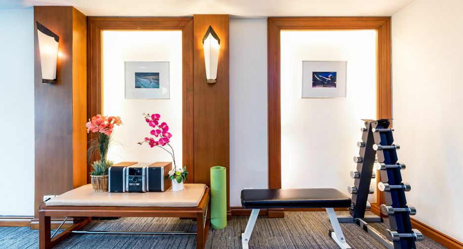 For rent 2 bedrooms condo in Watthana, Bangkok