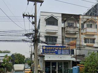 出售 4 卧室 联排别墅 在 San Sai, Chiang Mai