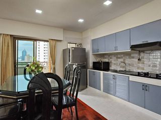 À louer 2 chambres appartement à Watthana, Bangkok