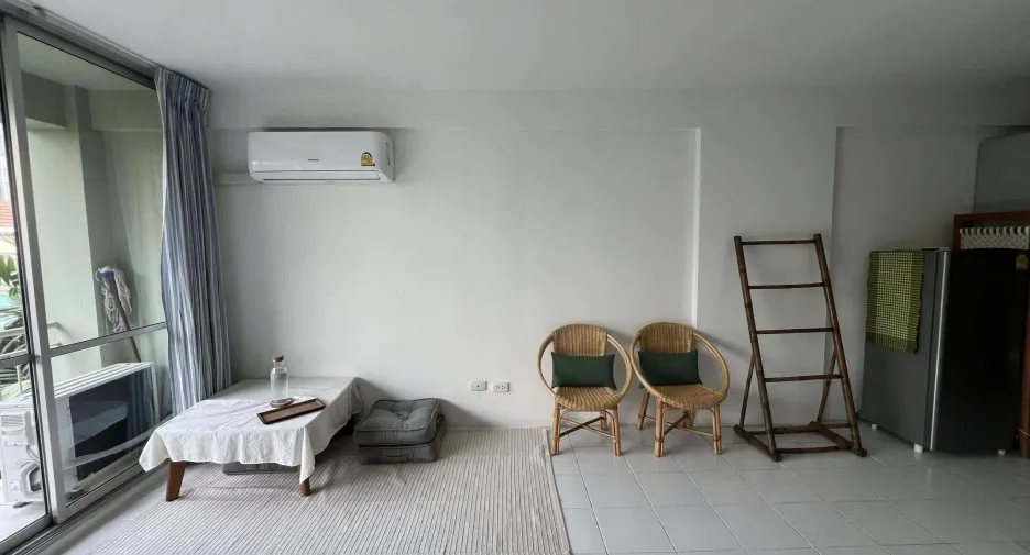 For rent 1 bed condo in Watthana, Bangkok