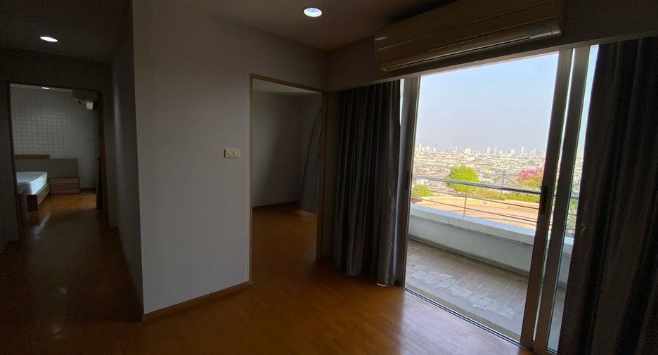 For sale and for rent 3 bedrooms condo in Bang Kho Laem, Bangkok