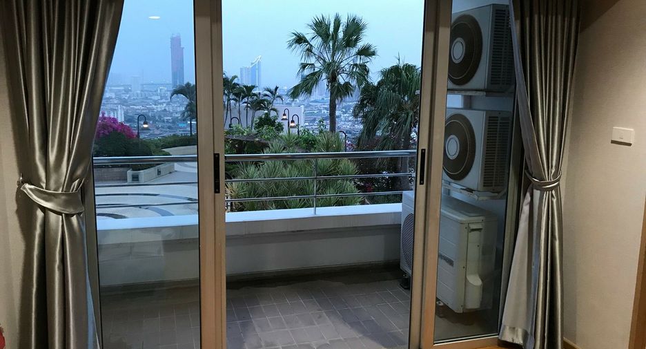 For sale and for rent 3 bedrooms condo in Bang Kho Laem, Bangkok