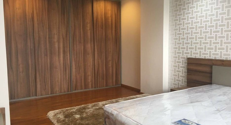 For sale and for rent 3 bedrooms condo in Bang Kho Laem, Bangkok