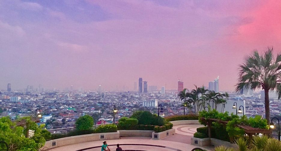 For sale and for rent 3 bedrooms condo in Bang Kho Laem, Bangkok