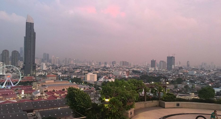 For sale and for rent 3 bedrooms condo in Bang Kho Laem, Bangkok