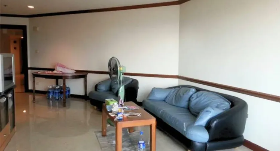 For sale 3 bedrooms condo in Bang Kho Laem, Bangkok
