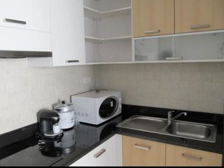 Condo en alquiler de 2 habitaciones en Phaya Thai, Bangkok