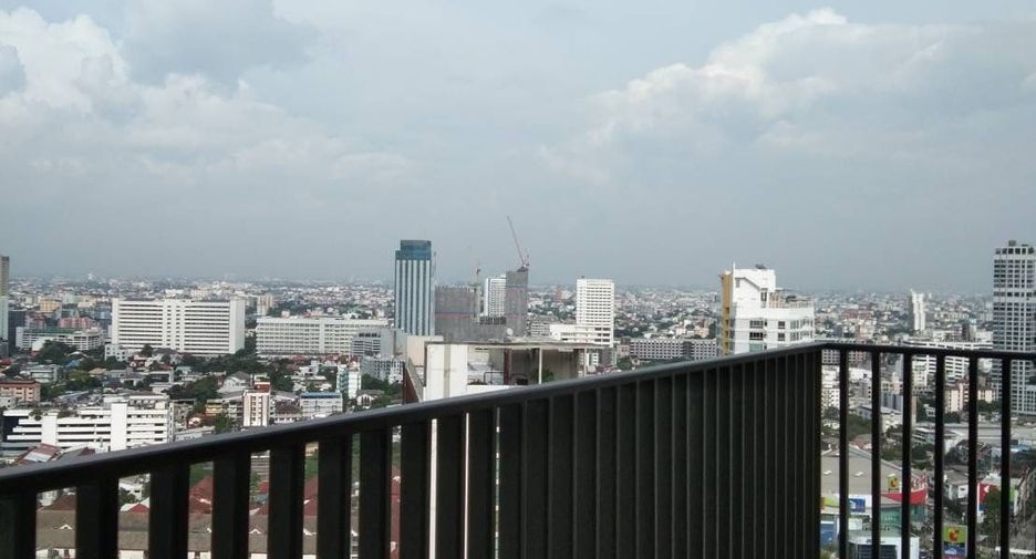 For sale 2 bedrooms condo in Chatuchak, Bangkok