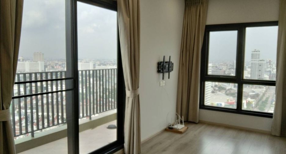 For sale 2 bedrooms condo in Chatuchak, Bangkok