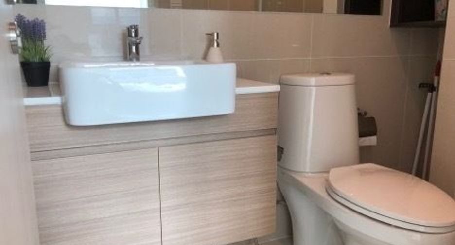 Condo en alquiler de 1 habitaciones en Huai Khwang, Bangkok