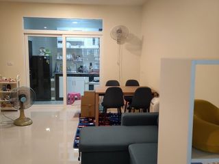 For sale 3 bedrooms townhouse in Thawi Watthana, Bangkok