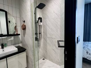 Wohnung zur Miete mit 1 Zimmer in Khlong San, Bangkok