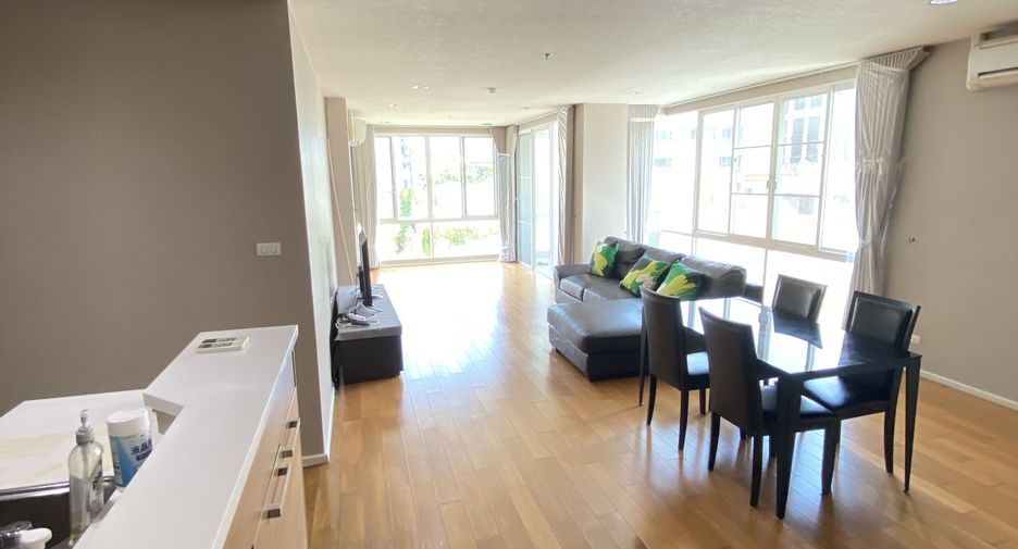 For rent 2 bedrooms condo in Watthana, Bangkok