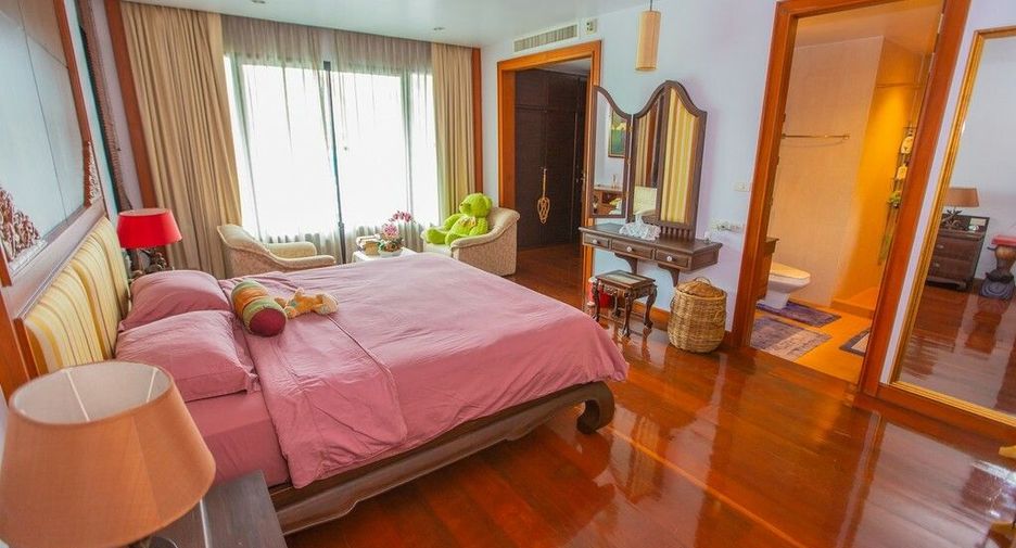 Villa en venta de 7 habitaciones en Watthana, Bangkok