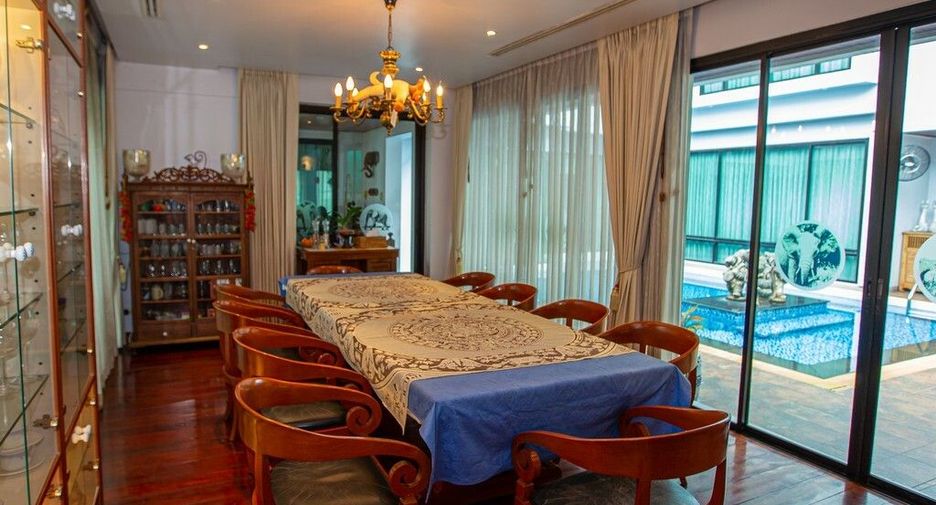 Villa en venta de 7 habitaciones en Watthana, Bangkok