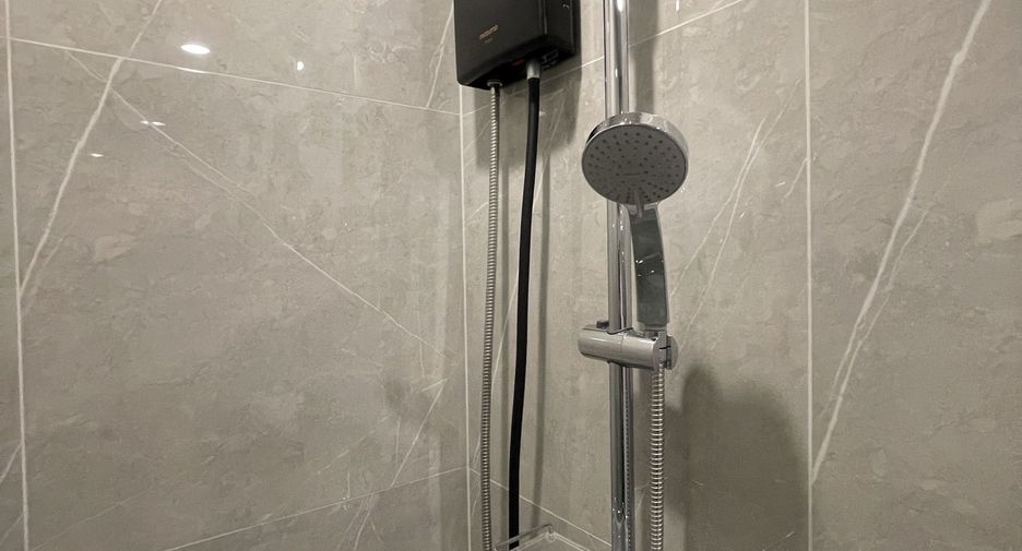Condo en alquiler de 1 habitaciones en Huai Khwang, Bangkok