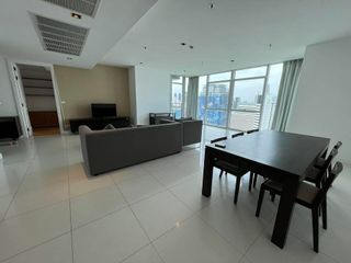 À louer 3 chambres condo à Pathum Wan, Bangkok