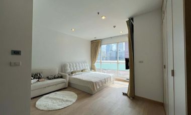 Wohnung zur Miete mit 1 Zimmer in Pathum Wan, Bangkok