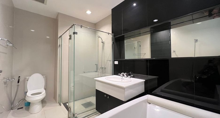 Wohnung zur Miete mit 1 Zimmer in Pathum Wan, Bangkok