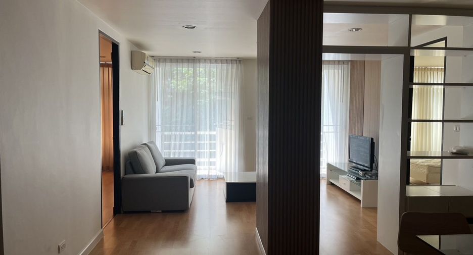 For rent 2 bedrooms apartment in Watthana, Bangkok