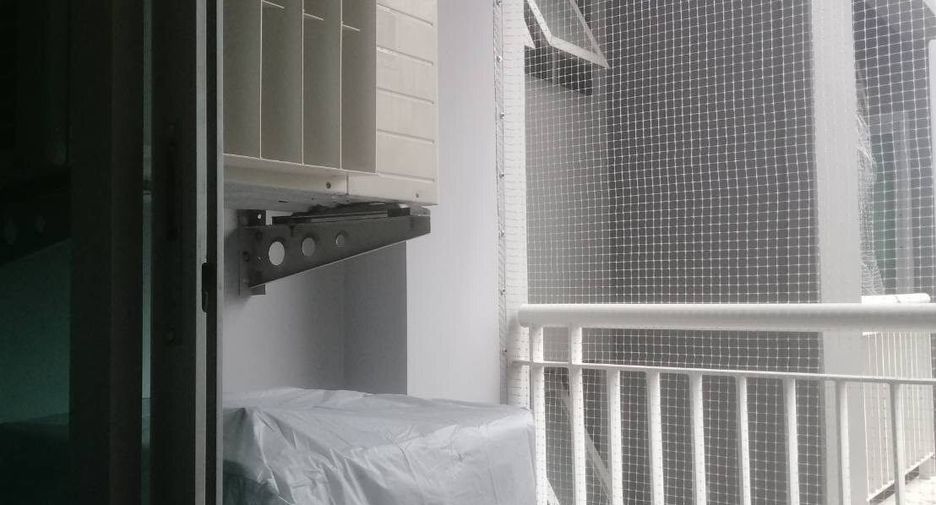 For sale 1 bed condo in Huai Khwang, Bangkok