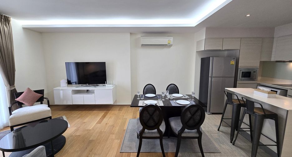 For rent 2 bedrooms condo in Watthana, Bangkok