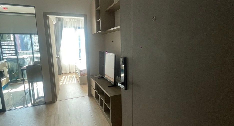 For rent 1 bed condo in Huai Khwang, Bangkok