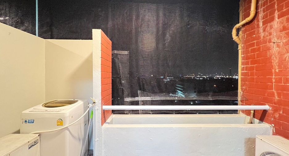 For sale 2 bedrooms condo in Bang Na, Bangkok