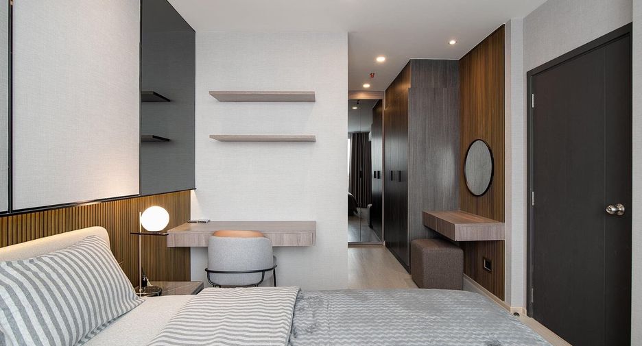 For rent 2 bedrooms condo in Bang Na, Bangkok