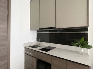 出售 和 出租 1 卧室 公寓 在 Phaya Thai, 曼谷