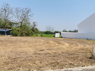 For sale land in San Kamphaeng, Chiang Mai