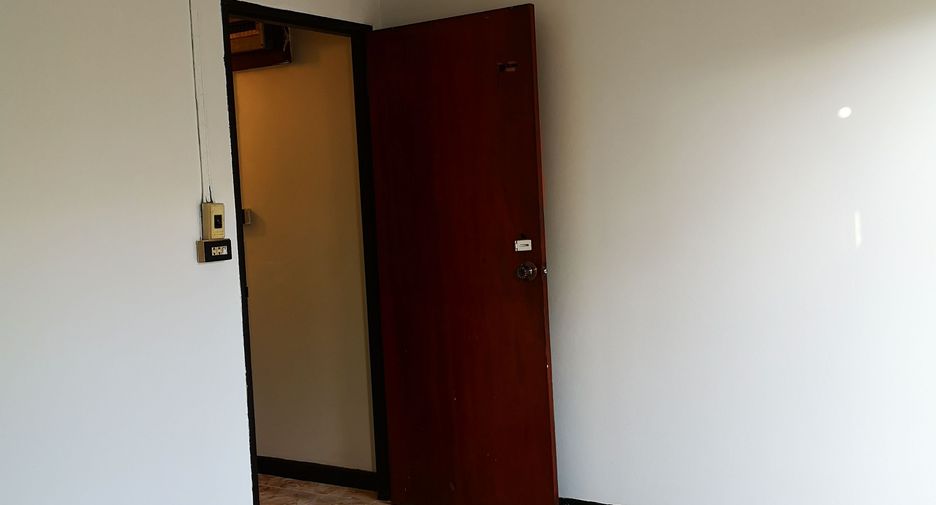 For sale 2 bedrooms townhouse in Prawet, Bangkok