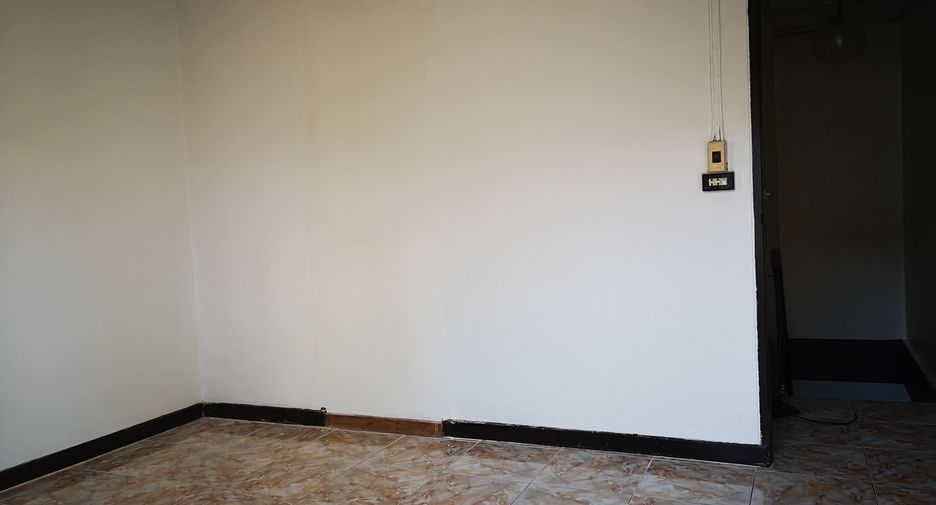For sale 2 bedrooms townhouse in Prawet, Bangkok