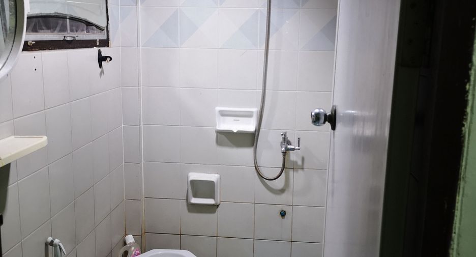 For sale 2 bedrooms townhouse in Prawet, Bangkok