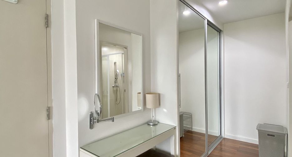 For sale and for rent 2 bedrooms condo in Watthana, Bangkok
