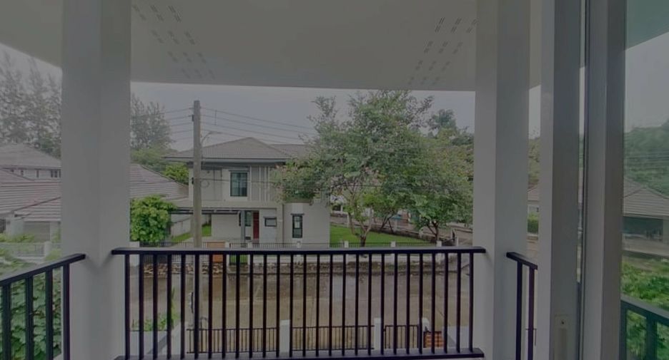 For sale 3 bedrooms house in San Kamphaeng, Chiang Mai