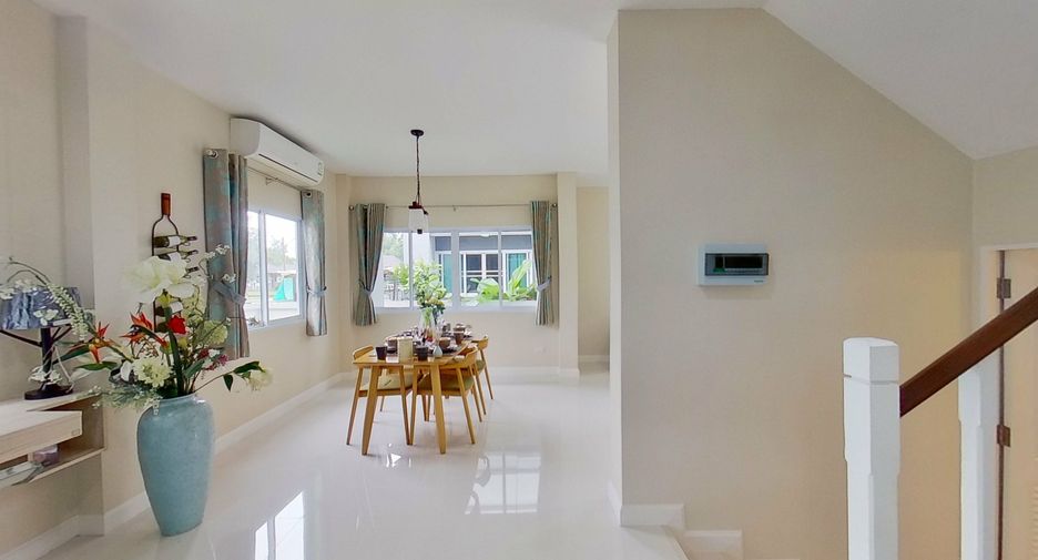 For sale 3 bedrooms house in San Kamphaeng, Chiang Mai