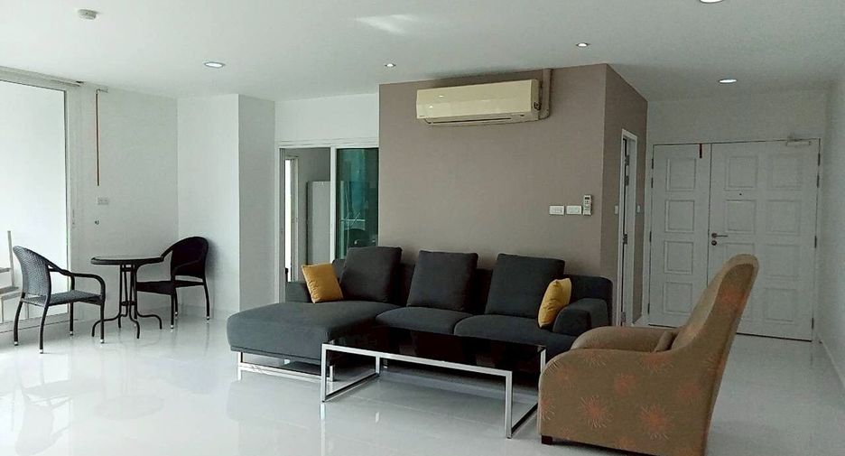 For rent 3 bedrooms condo in Watthana, Bangkok
