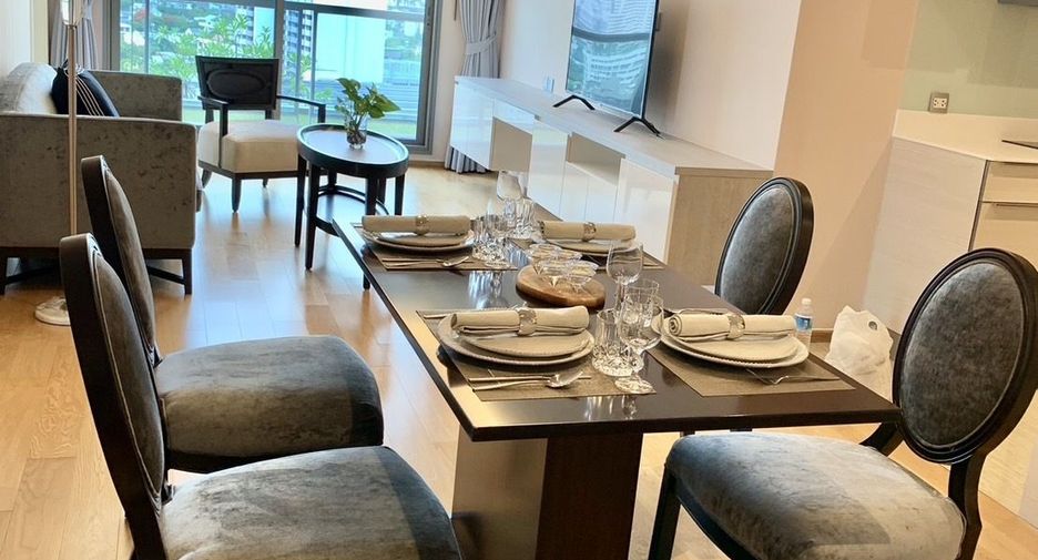 For rent 2 bedrooms condo in Watthana, Bangkok