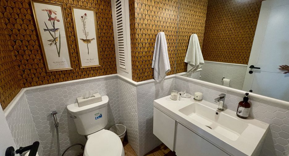 Продажа 3 спальни кондо в Щаттхана, Бангкок