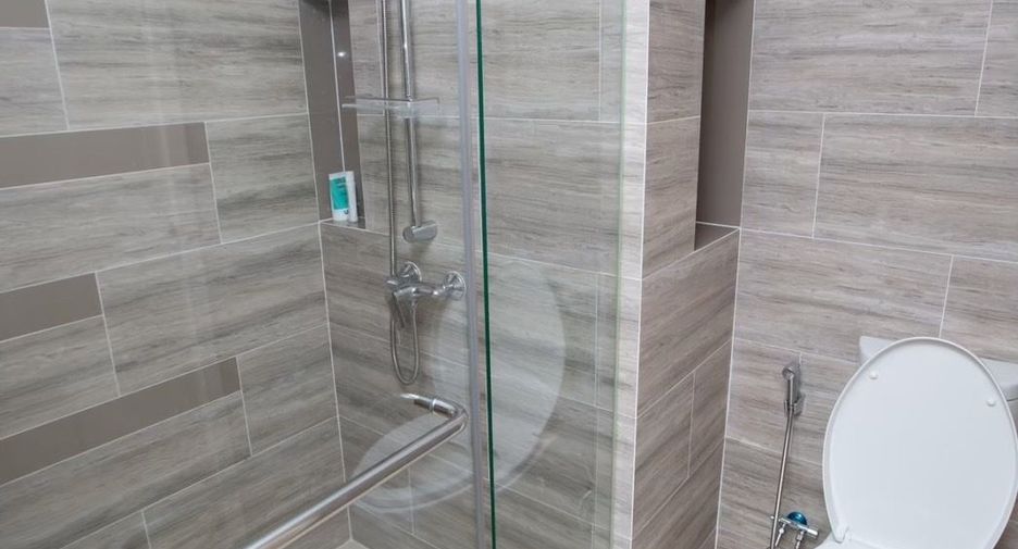 For sale 1 bed condo in Huai Khwang, Bangkok