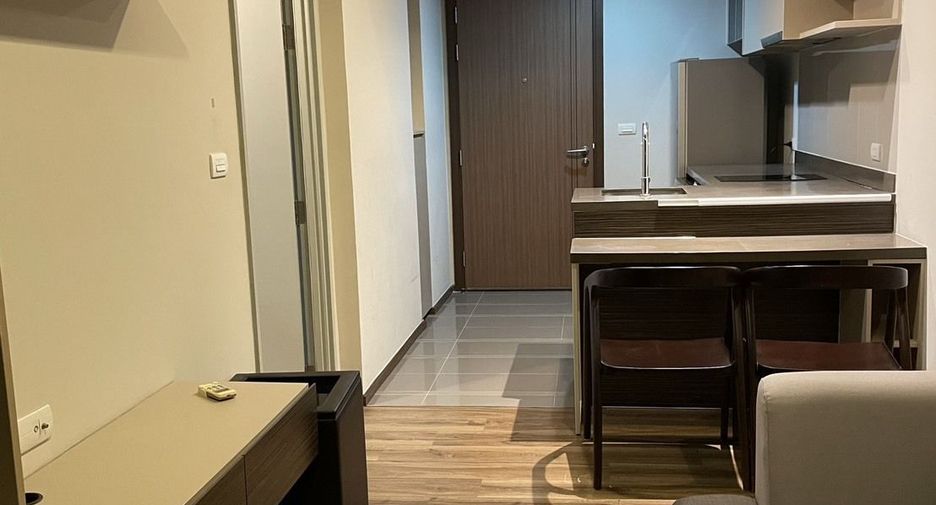 For sale 1 bed condo in Phaya Thai, Bangkok