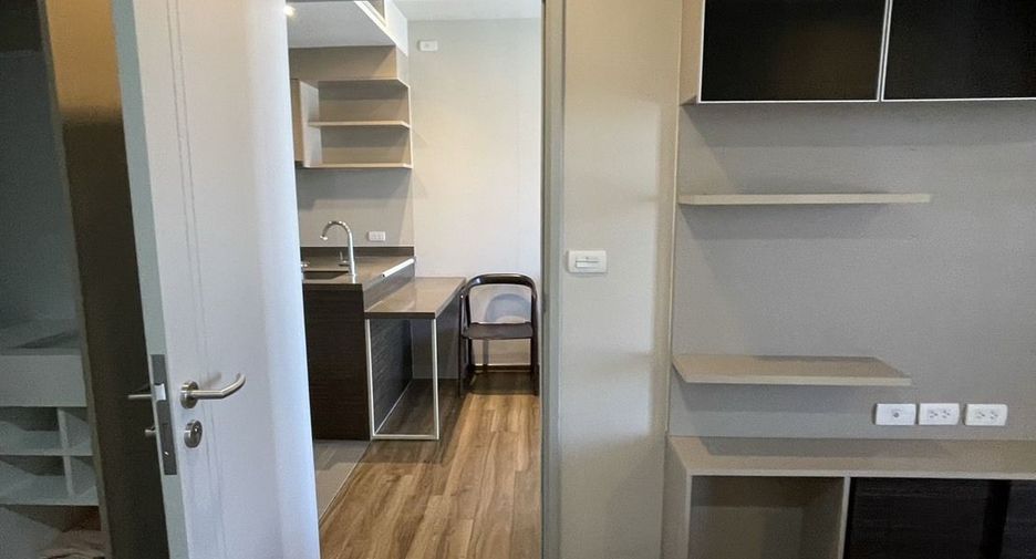 For sale 1 bed condo in Phaya Thai, Bangkok