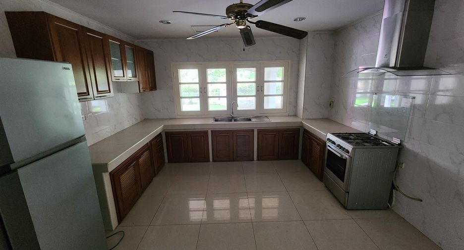 出租 5 卧室 独立屋 在 Bang Phli, Samut Prakan