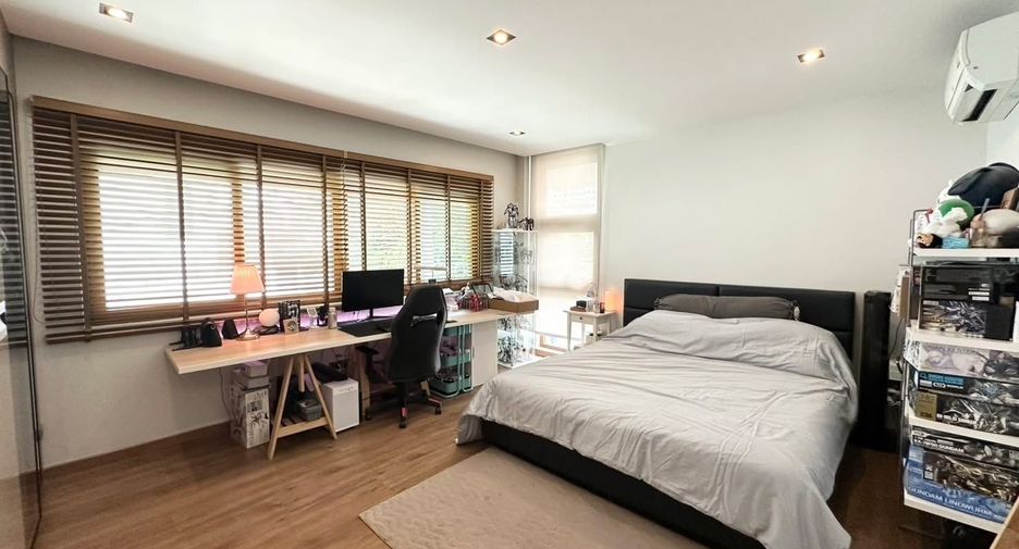 For sale 5 bedrooms house in Chatuchak, Bangkok