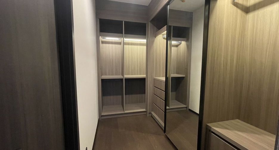 Wohnung zur Miete mit 2 Zimmer in Watthana, Bangkok